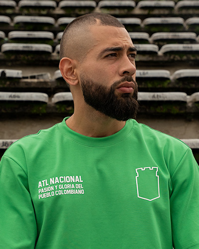 Camisa Pasión y gloria del pueblo colombiano verde