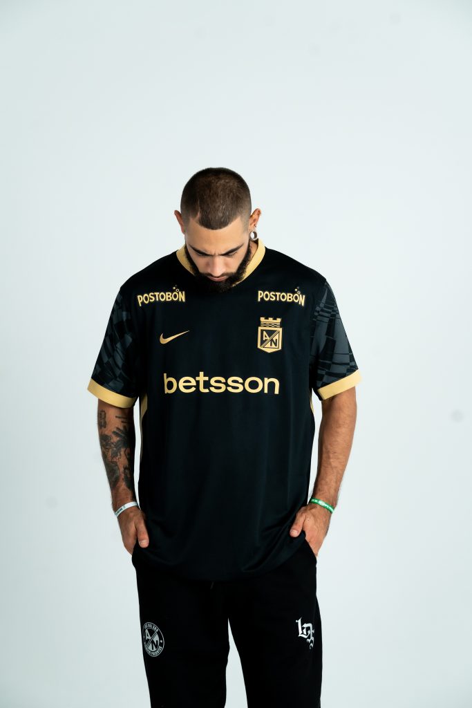 Camiseta alterna hombre nike 2025
